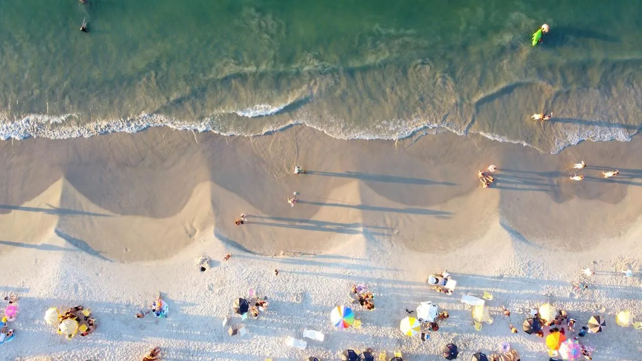 Regina Del Mare, Apartamento De Cobertura 301 Completo Para Ate 04 Pessoas A 50 Metros Da Praia Em Florianopolis 0*,  Brazil