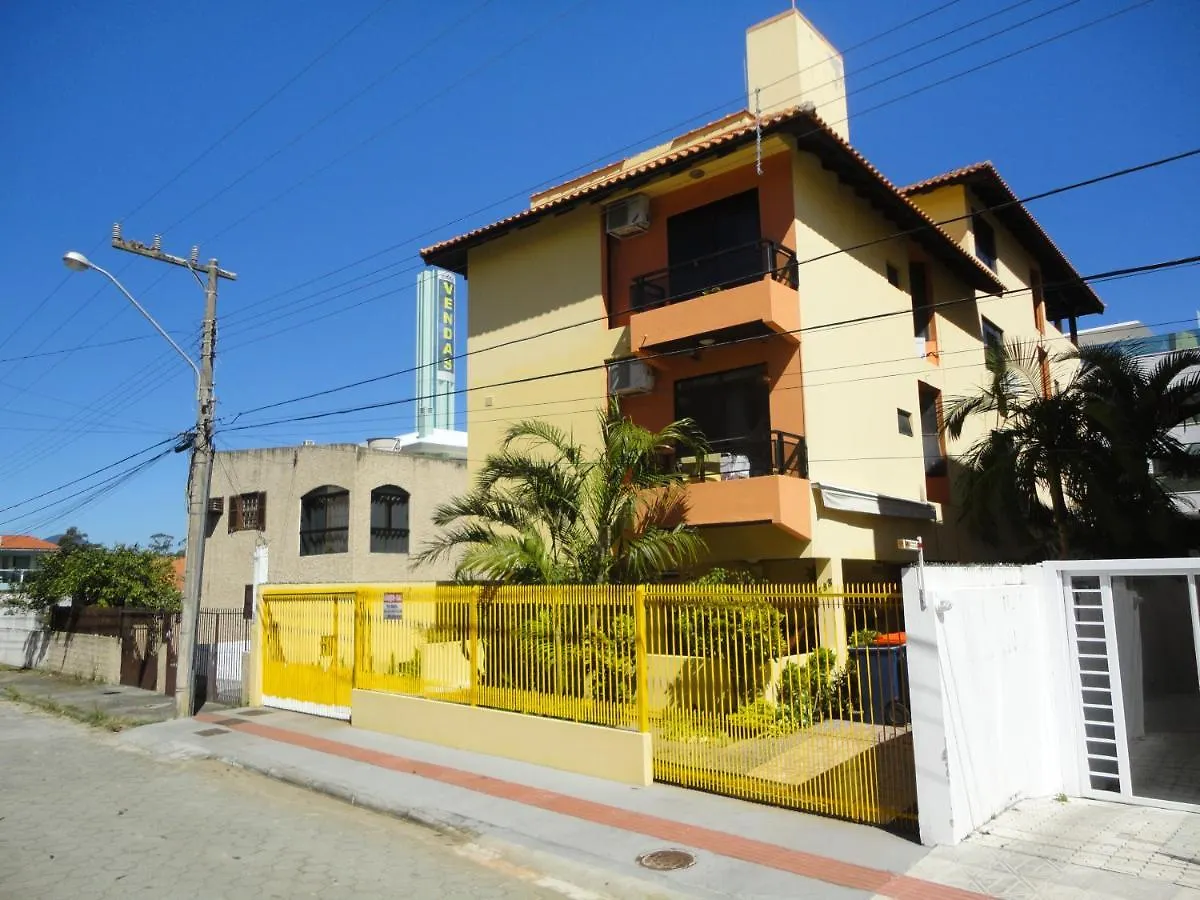 Apartment Regina Del Mare, Apartamento De Cobertura 301 Completo Para Ate 04 Pessoas A 50 Metros Da Praia Em Florianopolis Brazil